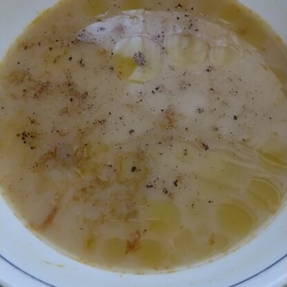 南瓜は食べてしまって煮汁だけで作りましたがオリーブオイルと黒胡椒がとても良い感じで身体が温まる美味しいスープになりました(*^^*)またリピします！